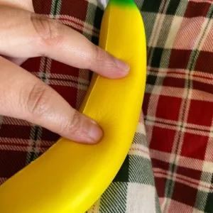 Anti-Stress-Bananenspielzeug aus Plüsch vom Kunden D****k erhalten.