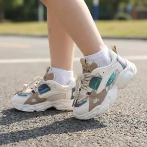 Bequeme Mesh-Sneaker: Flexible leichte Schuhe für Kinder